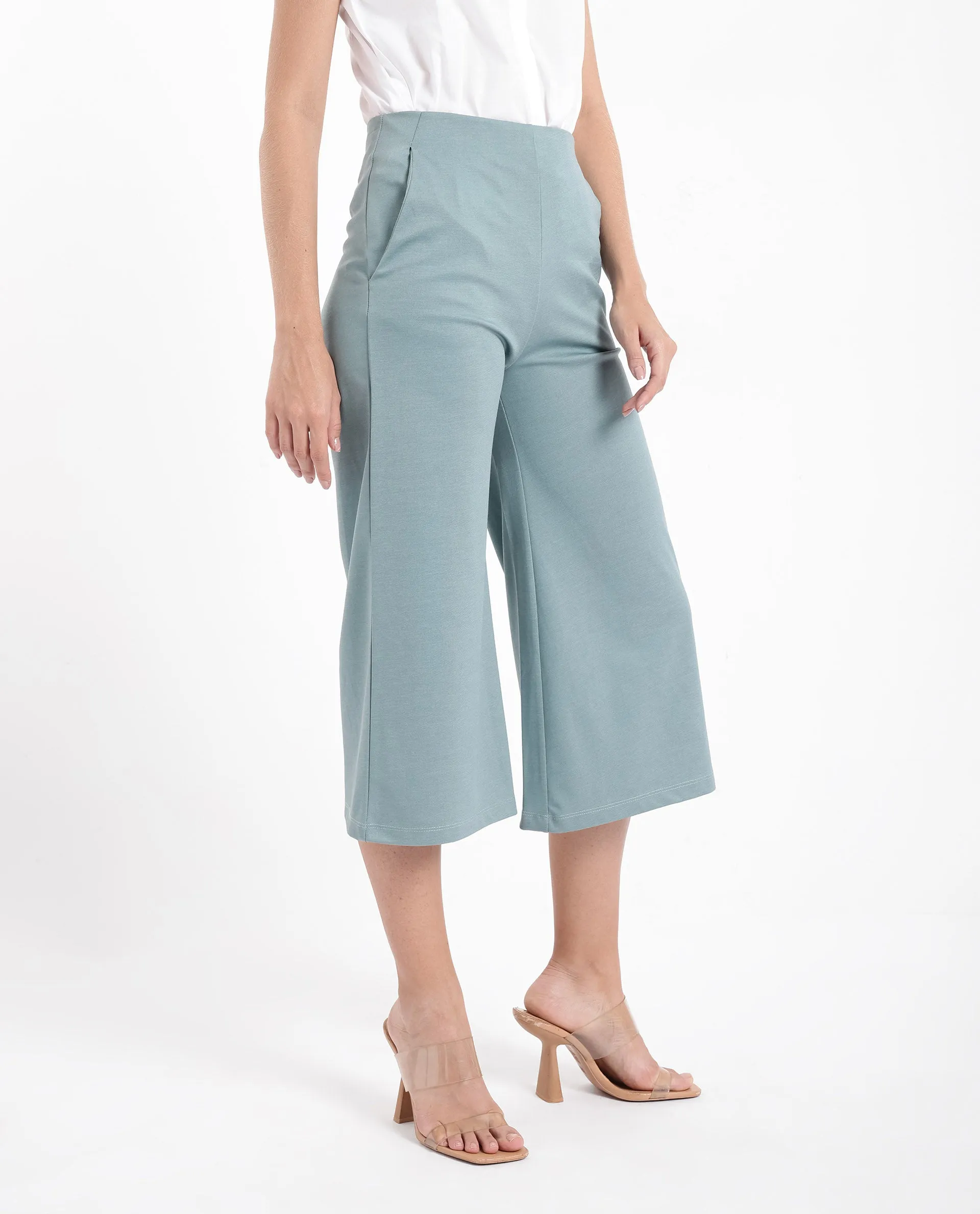 Rareism Women Shoyo Light Green Polyester Fabric Zip Closure Flared Fit Plain Midi Culottes