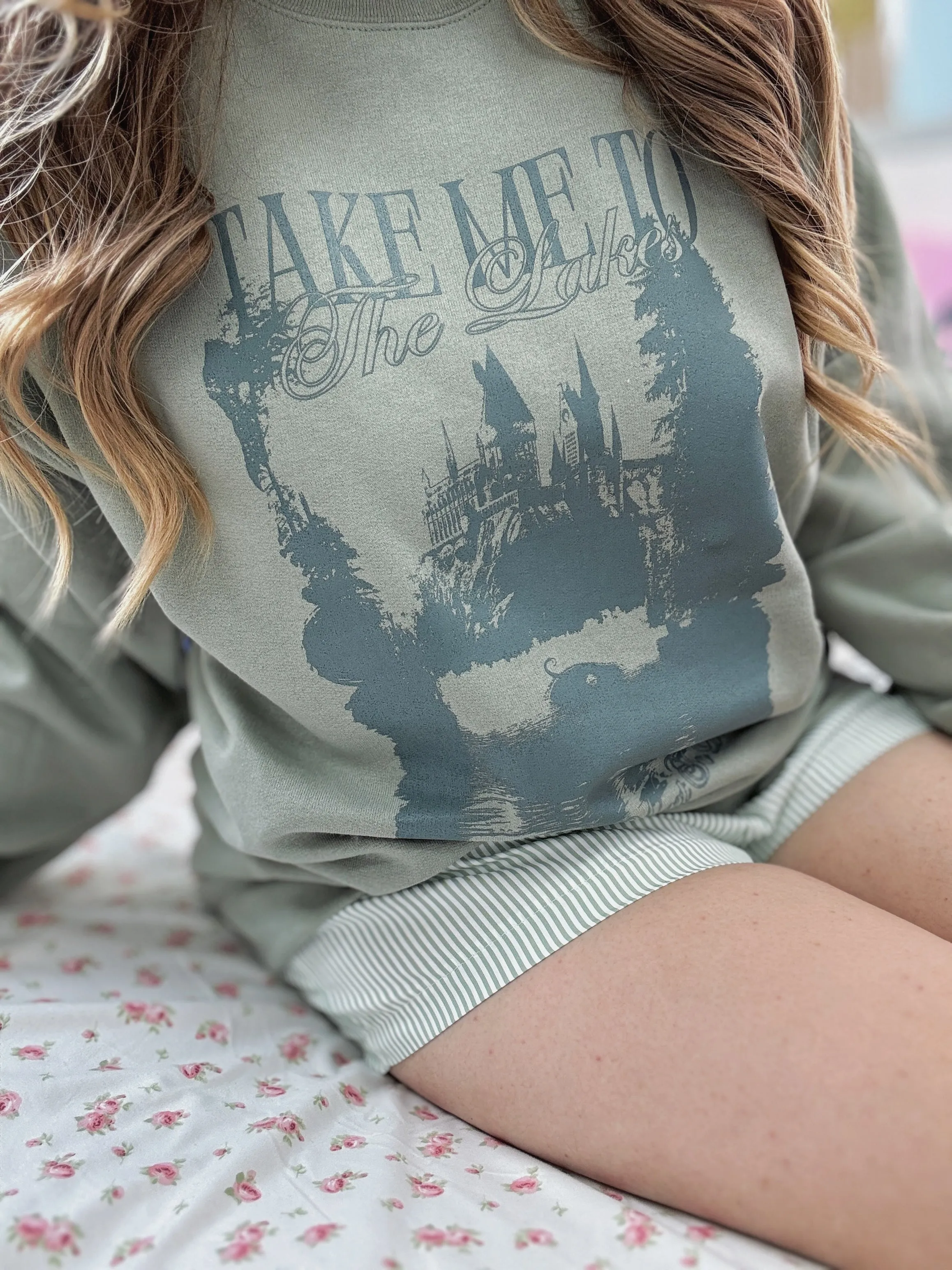 Take me to the lake Crewneck Sweatshirt